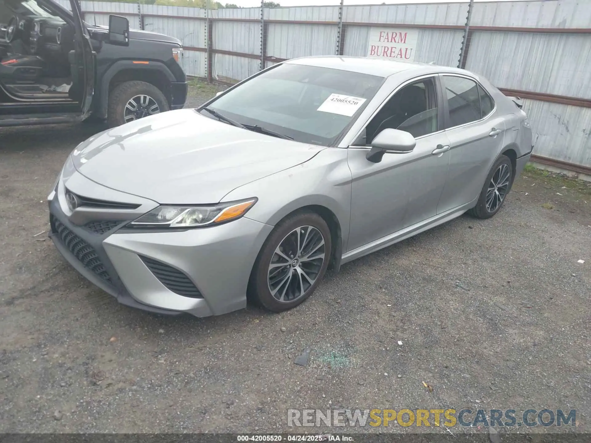 2 fotografías del automóvil dañado 4T1B11HK5KU707703 TOYOTA CAMRY 2019