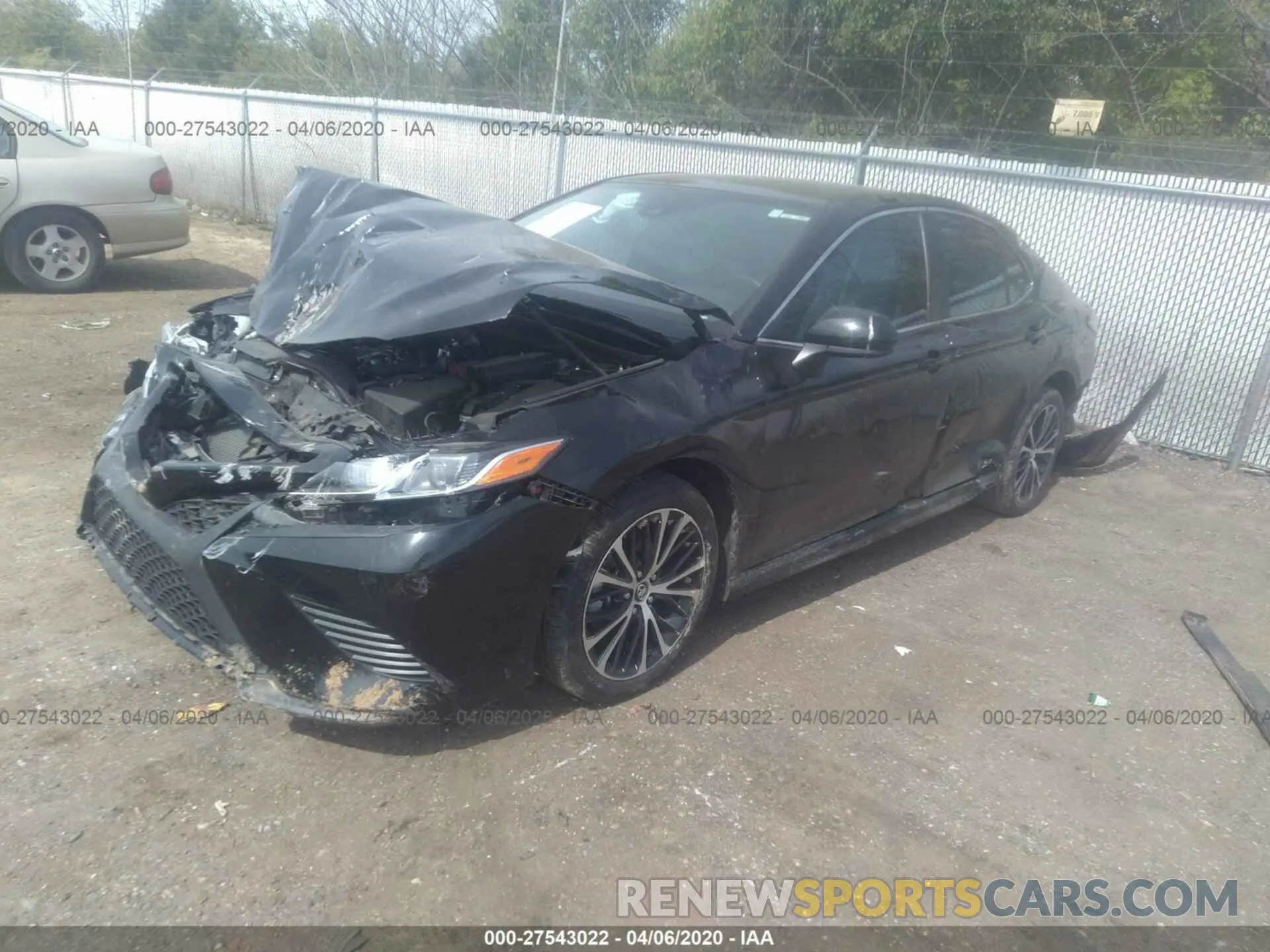 2 fotografías del automóvil dañado 4T1B11HK5KU710942 TOYOTA CAMRY 2019