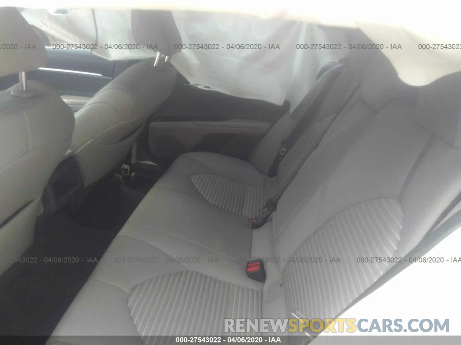 8 fotografías del automóvil dañado 4T1B11HK5KU710942 TOYOTA CAMRY 2019