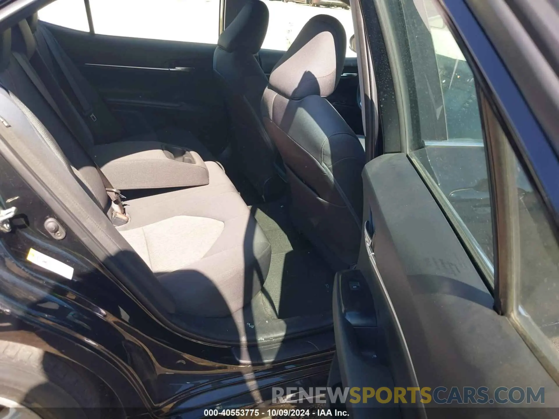 8 fotografías del automóvil dañado 4T1B11HK5KU714022 TOYOTA CAMRY 2019