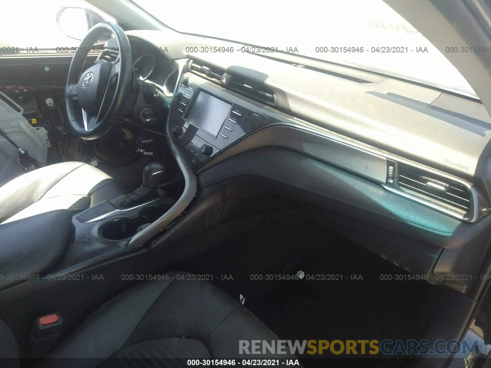 5 fotografías del automóvil dañado 4T1B11HK5KU733184 TOYOTA CAMRY 2019