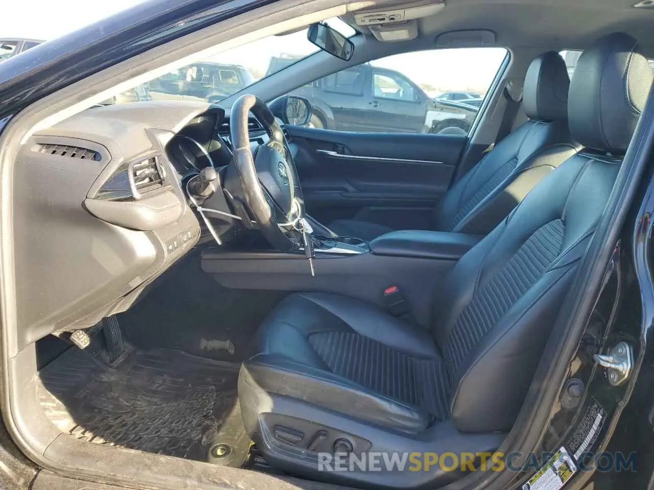 7 fotografías del automóvil dañado 4T1B11HK5KU737512 TOYOTA CAMRY 2019