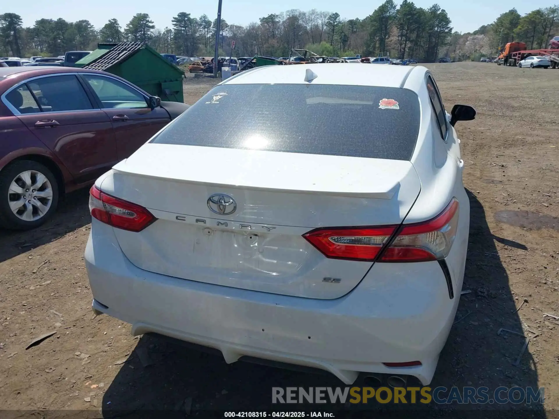 16 fotografías del automóvil dañado 4T1B11HK5KU743195 TOYOTA CAMRY 2019