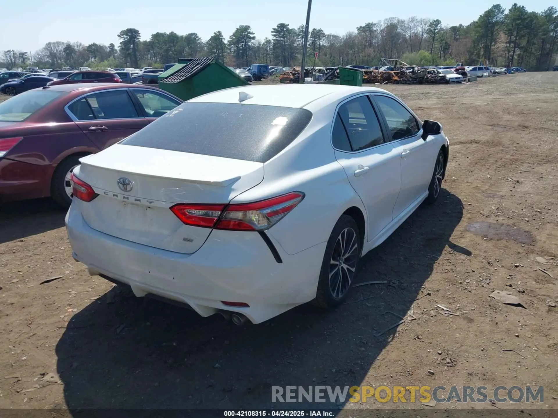 4 fotografías del automóvil dañado 4T1B11HK5KU743195 TOYOTA CAMRY 2019