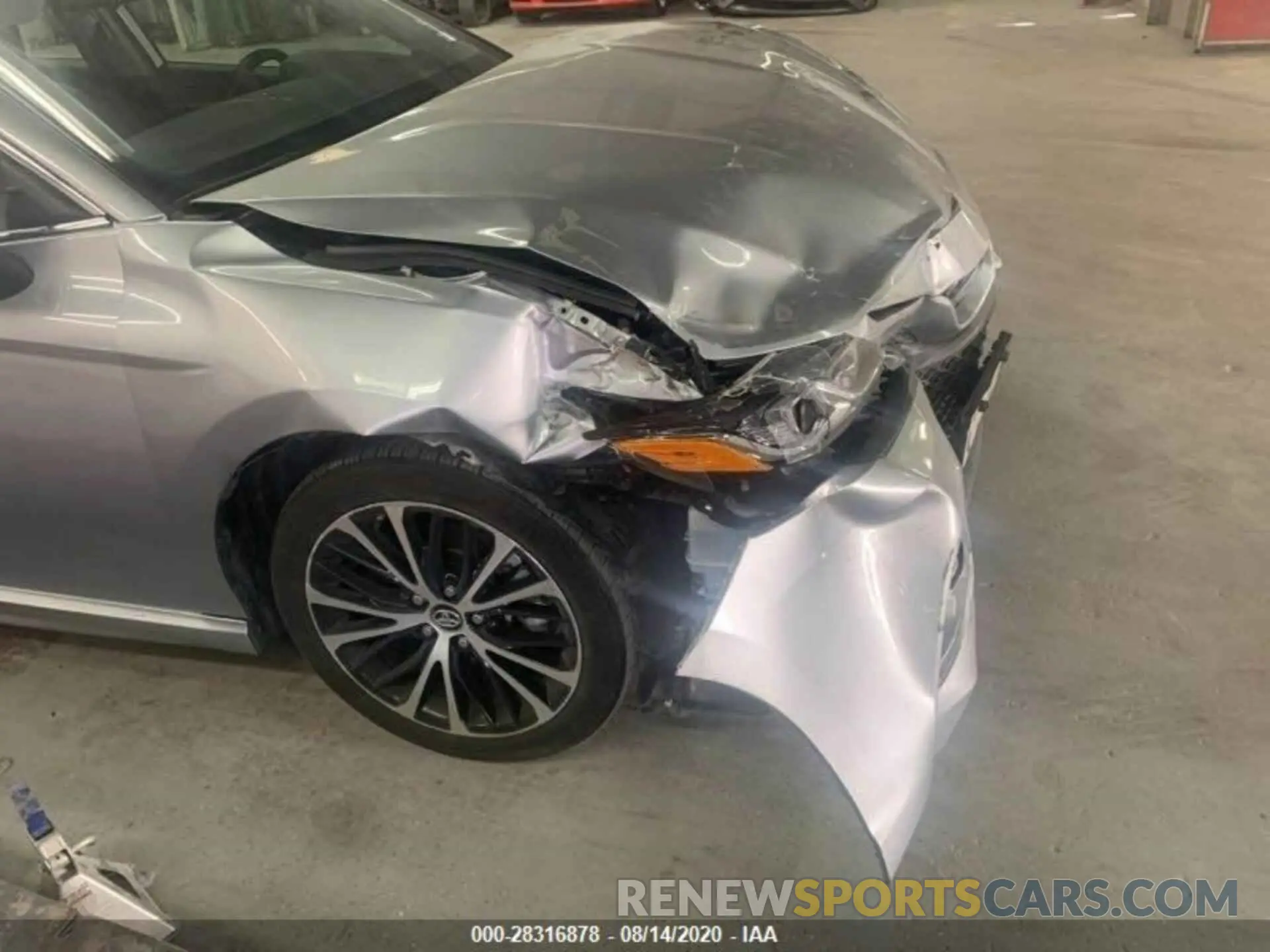 5 fotografías del automóvil dañado 4T1B11HK5KU750437 TOYOTA CAMRY 2019