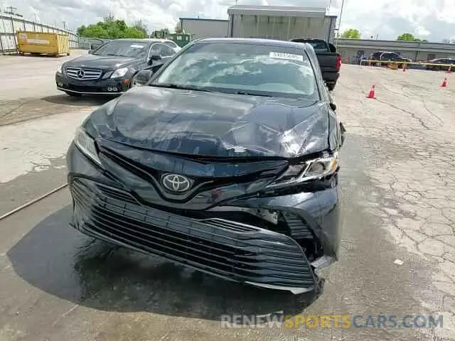 14 fotografías del automóvil dañado 4T1B11HK5KU751121 TOYOTA CAMRY 2019