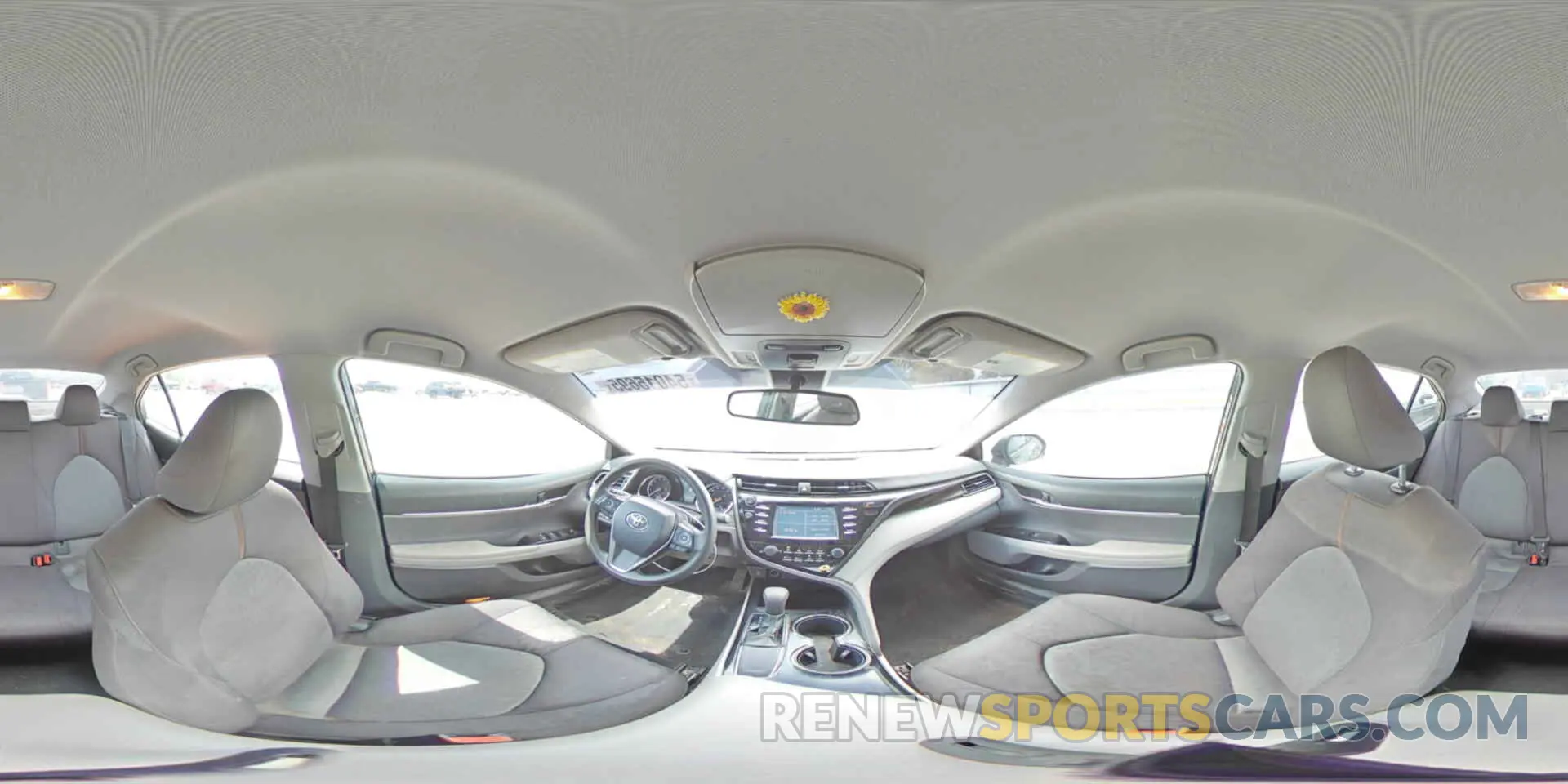 15 fotografías del automóvil dañado 4T1B11HK5KU751121 TOYOTA CAMRY 2019