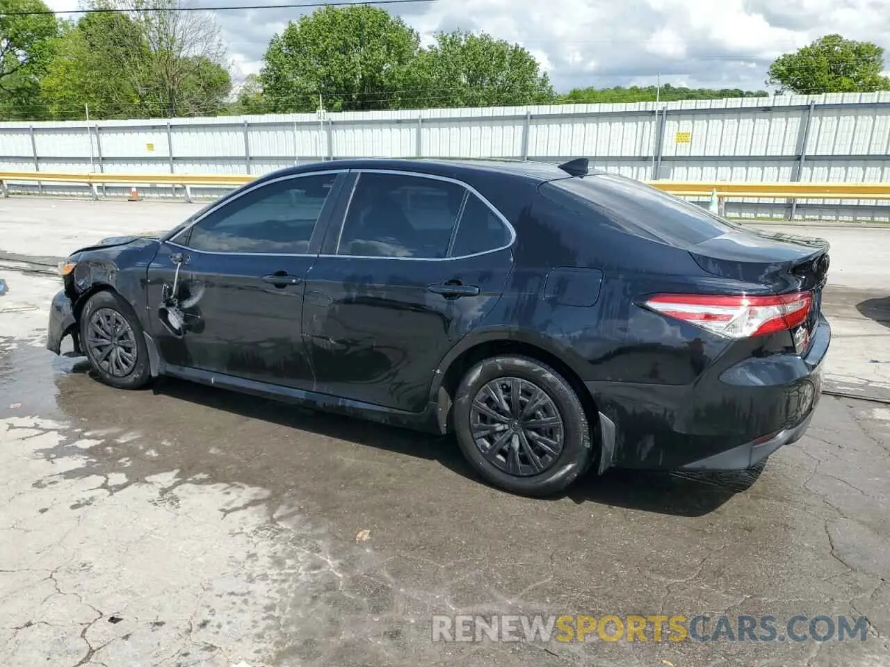 2 fotografías del automóvil dañado 4T1B11HK5KU751121 TOYOTA CAMRY 2019