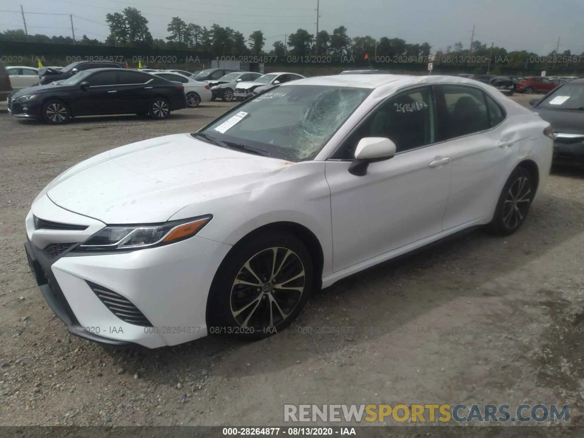 2 fotografías del automóvil dañado 4T1B11HK5KU763611 TOYOTA CAMRY 2019