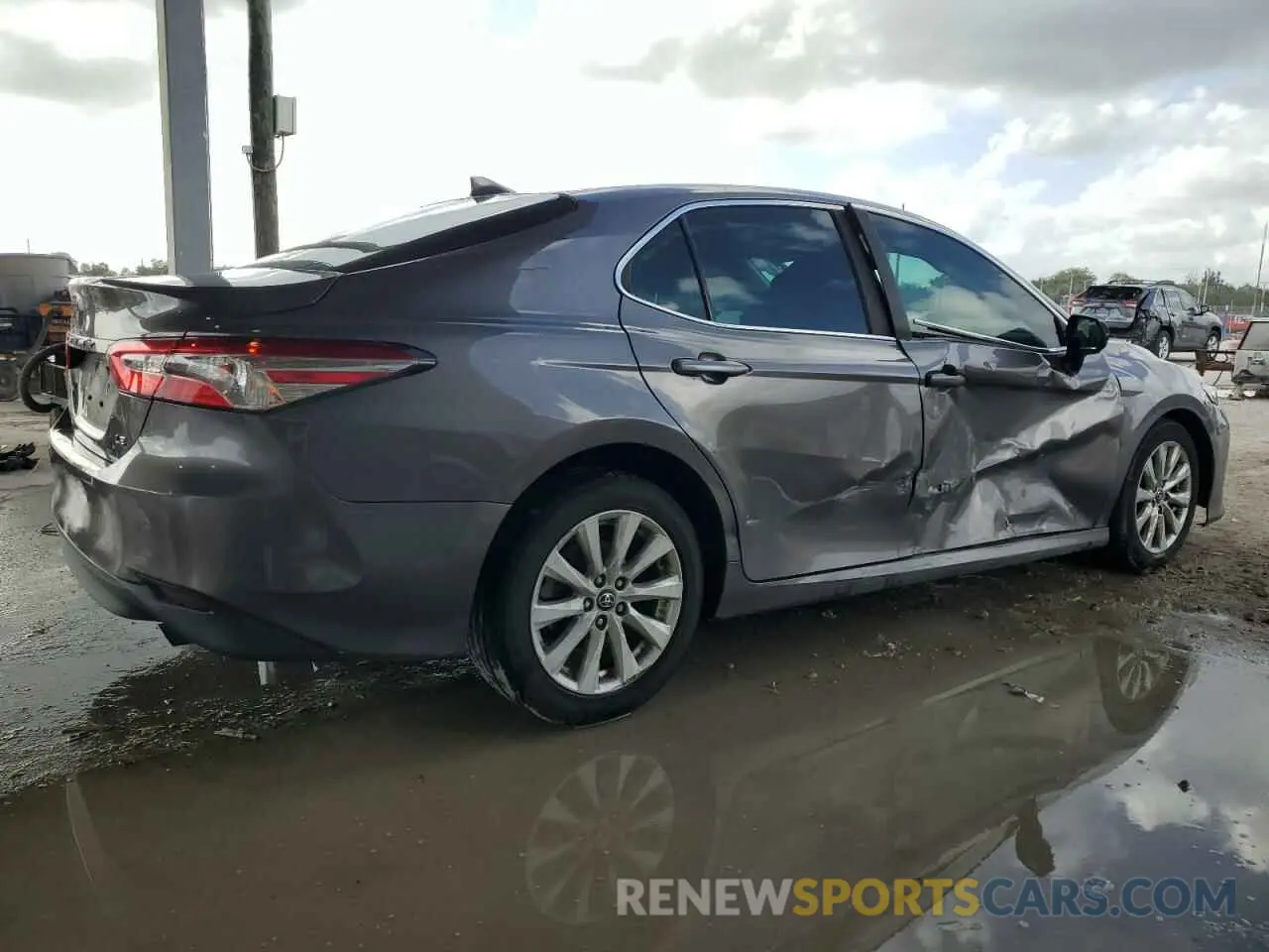 3 fotografías del automóvil dañado 4T1B11HK5KU767593 TOYOTA CAMRY 2019