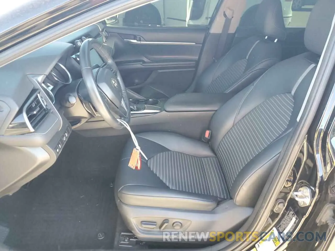 7 fotografías del automóvil dañado 4T1B11HK5KU769876 TOYOTA CAMRY 2019