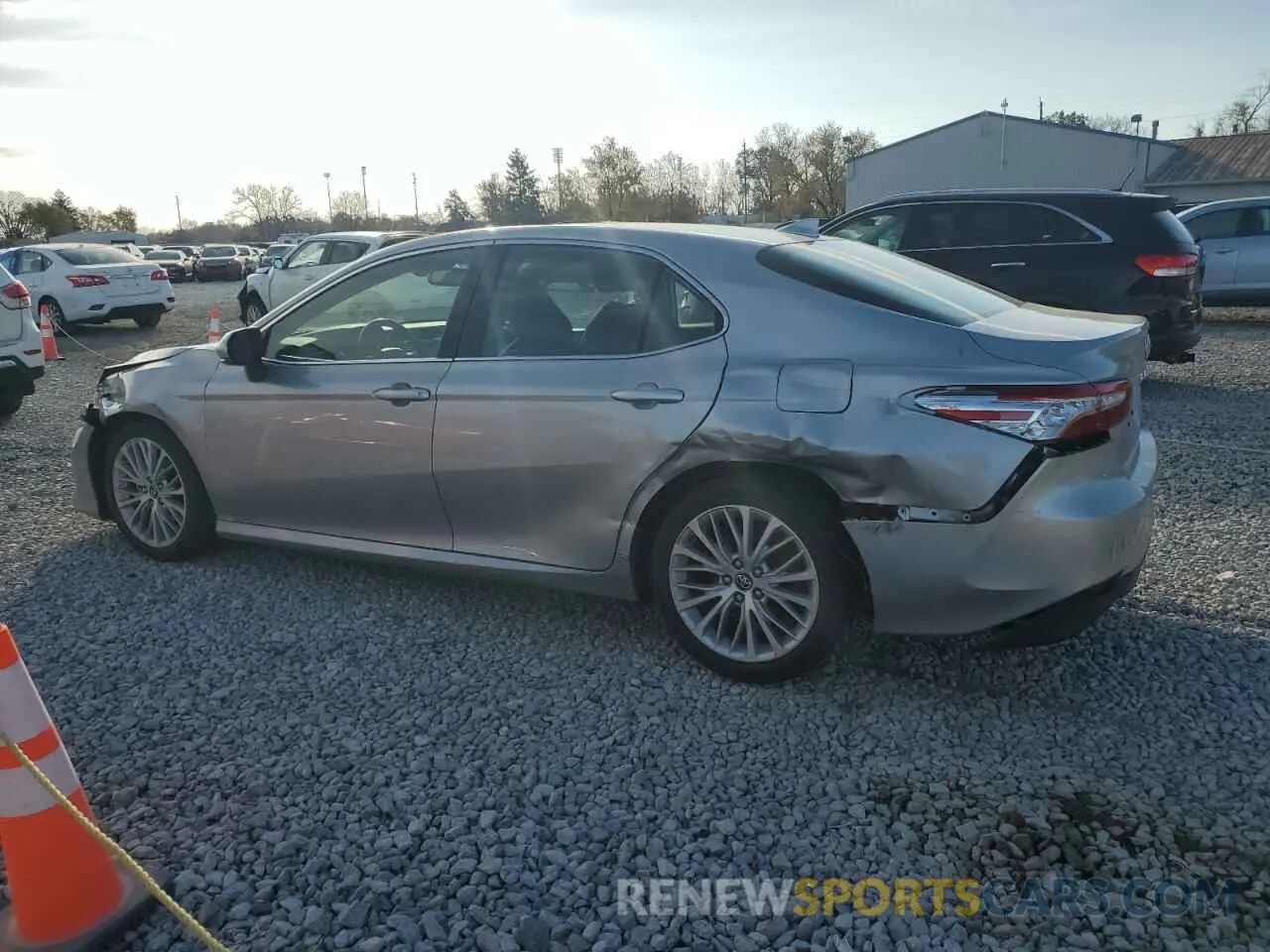 2 fotografías del automóvil dañado 4T1B11HK5KU776262 TOYOTA CAMRY 2019