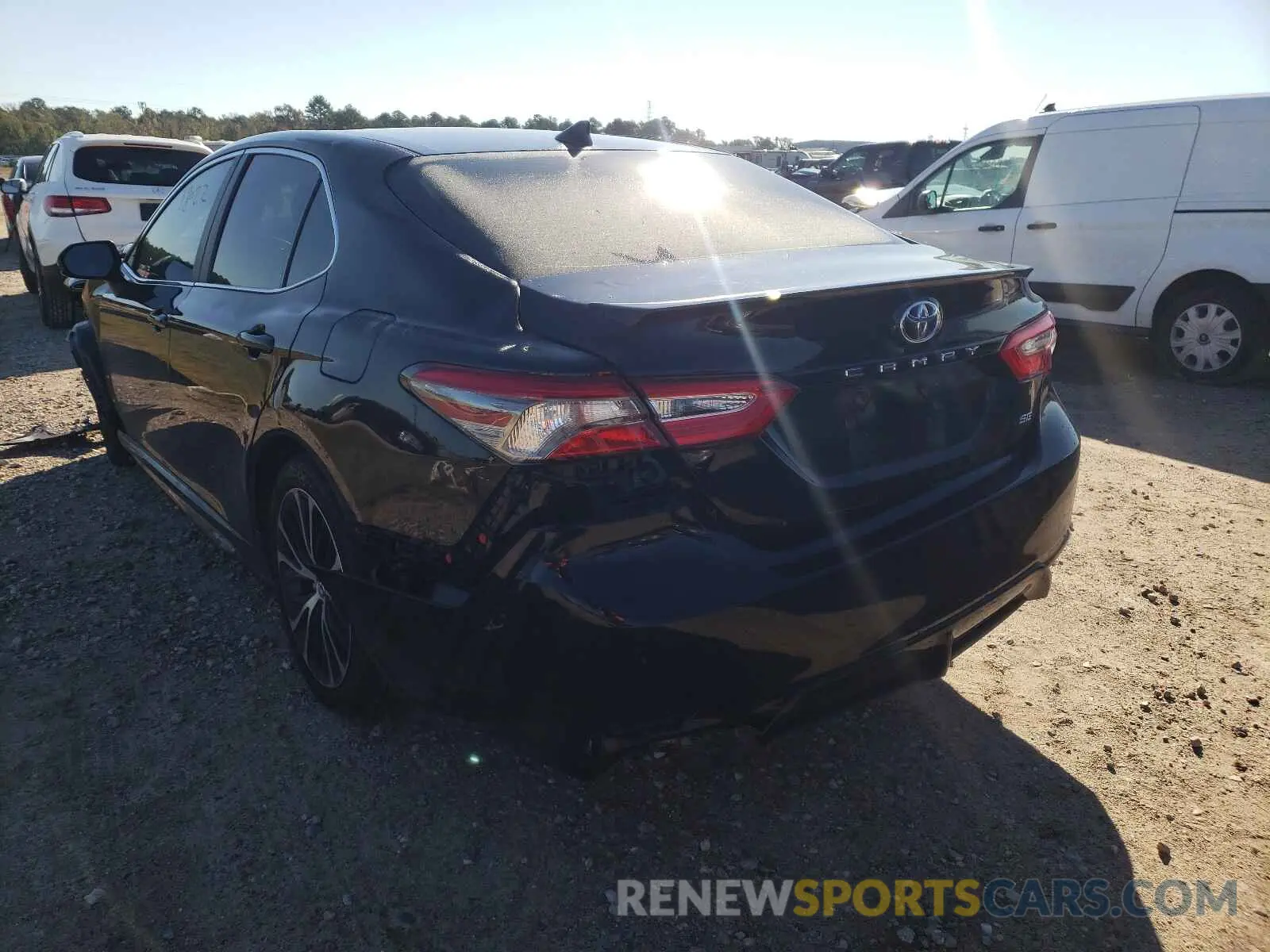 3 fotografías del automóvil dañado 4T1B11HK5KU791344 TOYOTA CAMRY 2019