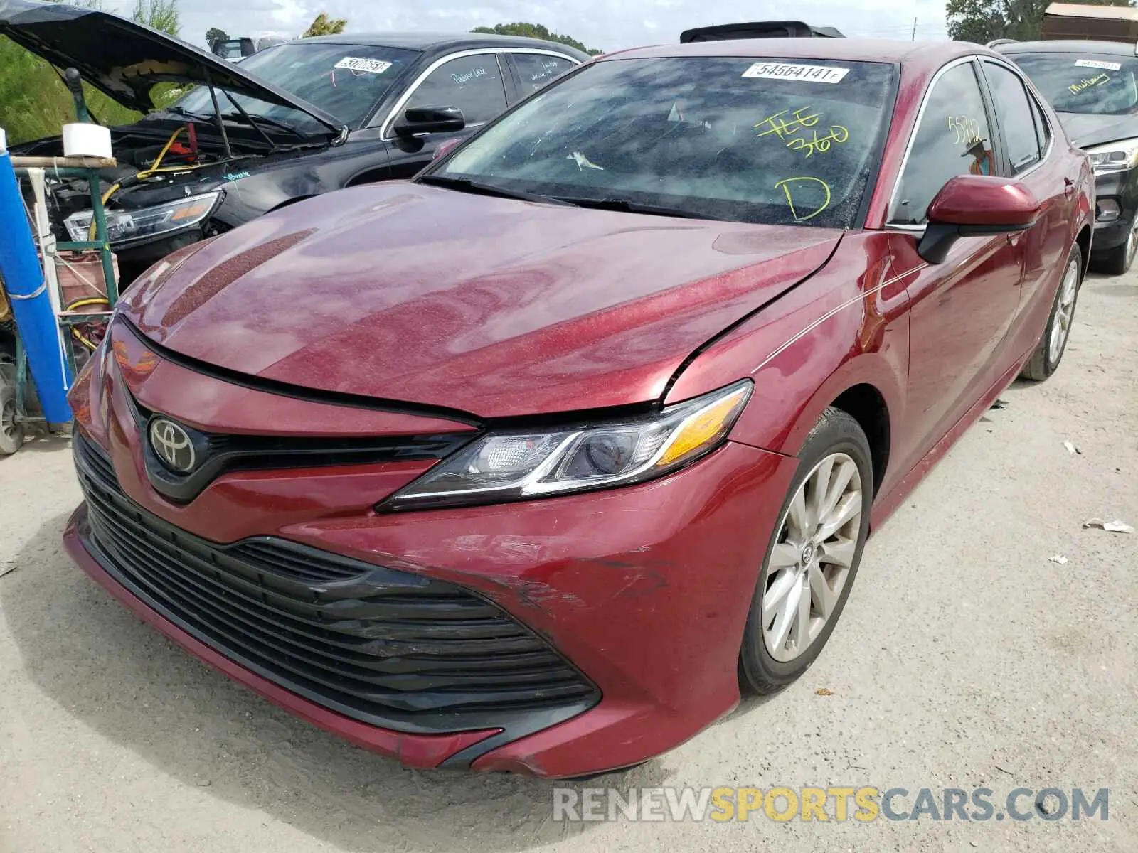 2 fotografías del automóvil dañado 4T1B11HK5KU809695 TOYOTA CAMRY 2019