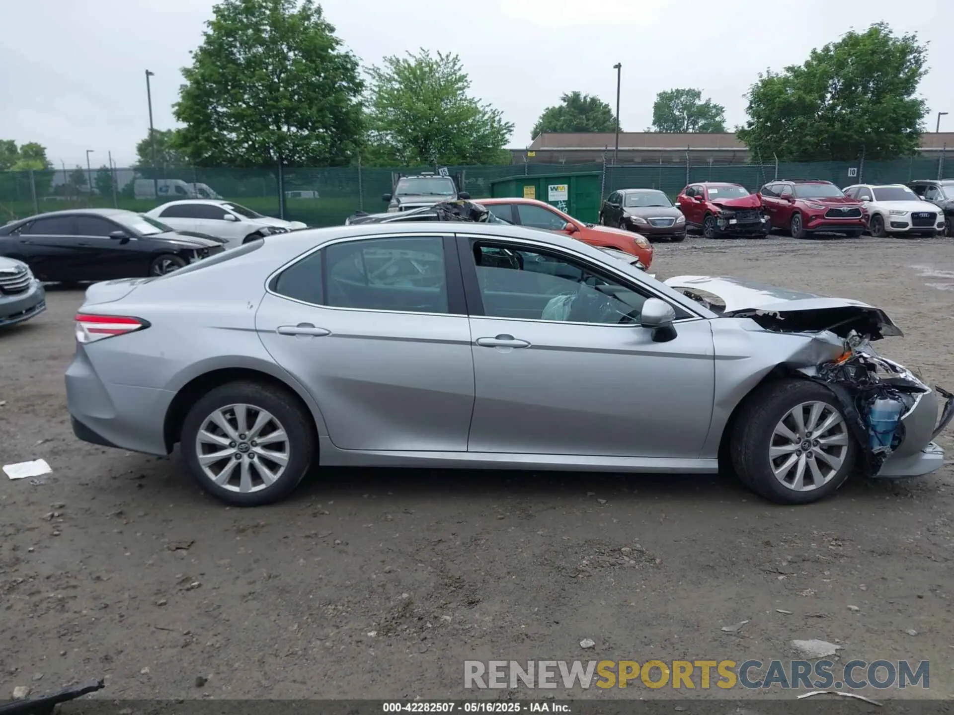 12 fotografías del automóvil dañado 4T1B11HK5KU813553 TOYOTA CAMRY 2019