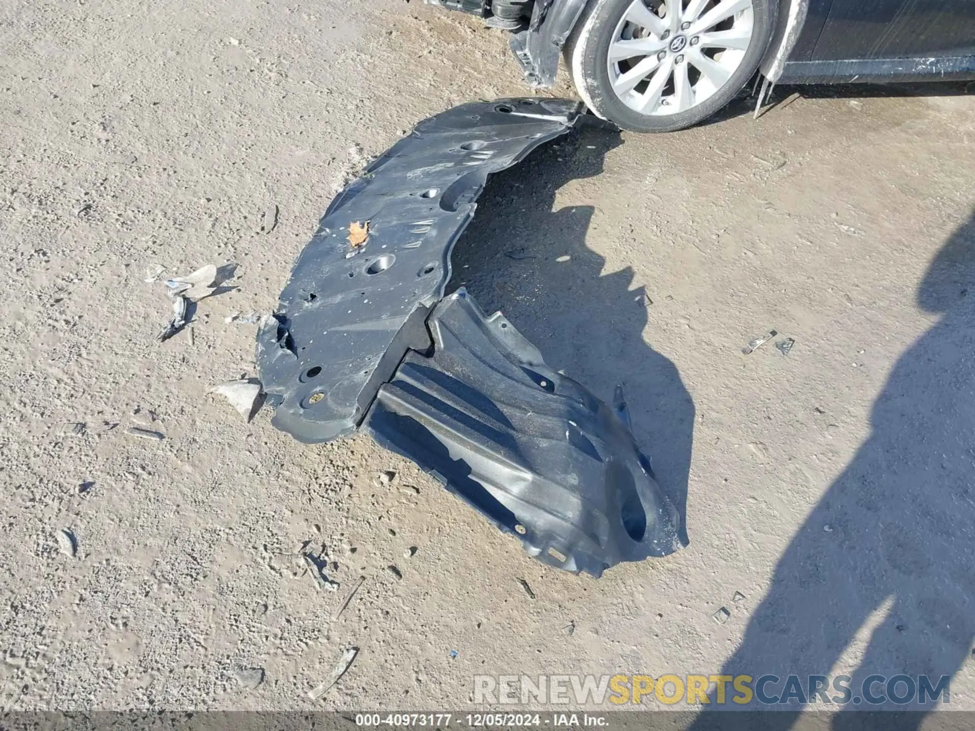 12 fotografías del automóvil dañado 4T1B11HK5KU814394 TOYOTA CAMRY 2019