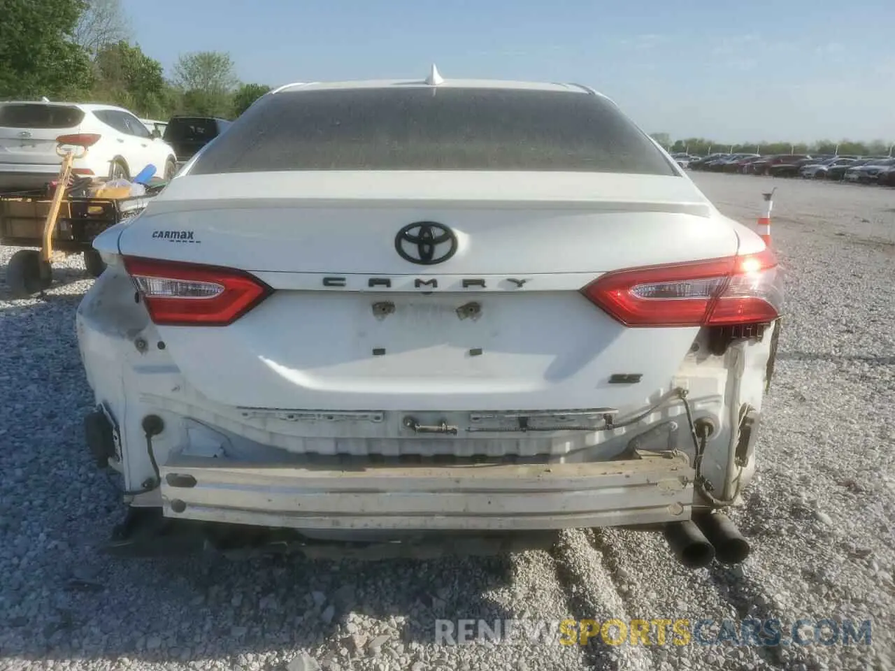 6 fotografías del automóvil dañado 4T1B11HK5KU815013 TOYOTA CAMRY 2019