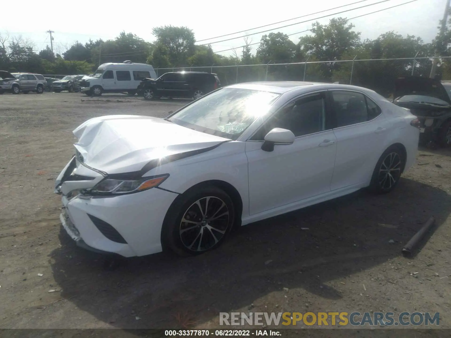 2 fotografías del automóvil dañado 4T1B11HK5KU823631 TOYOTA CAMRY 2019
