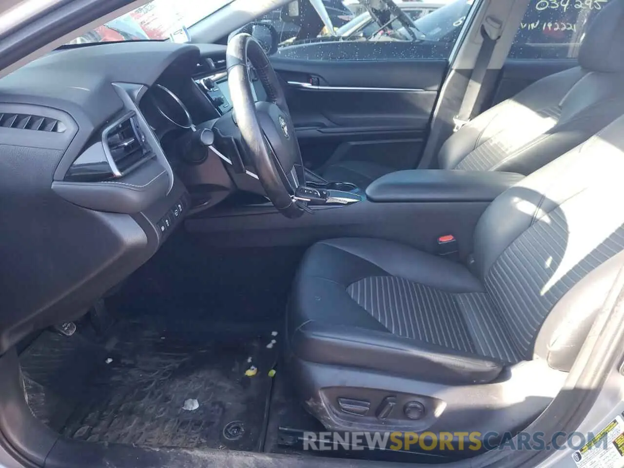 7 fotografías del automóvil dañado 4T1B11HK5KU823869 TOYOTA CAMRY 2019