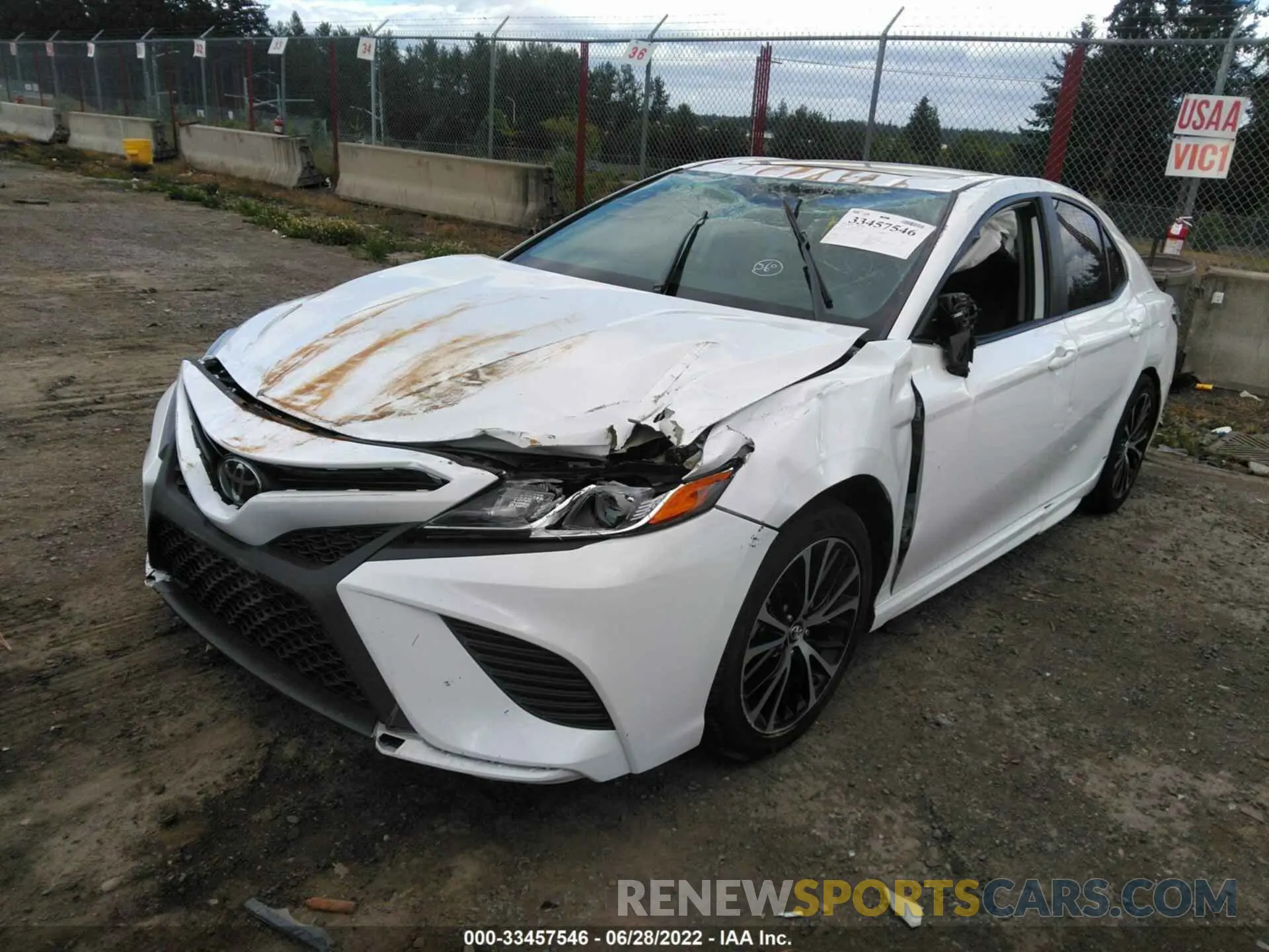 2 fotografías del automóvil dañado 4T1B11HK5KU830935 TOYOTA CAMRY 2019