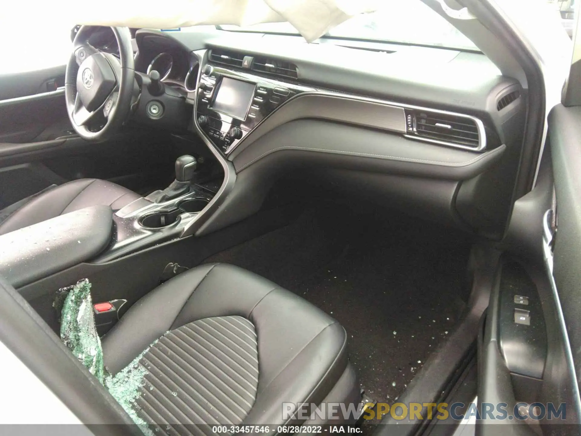 5 fotografías del automóvil dañado 4T1B11HK5KU830935 TOYOTA CAMRY 2019