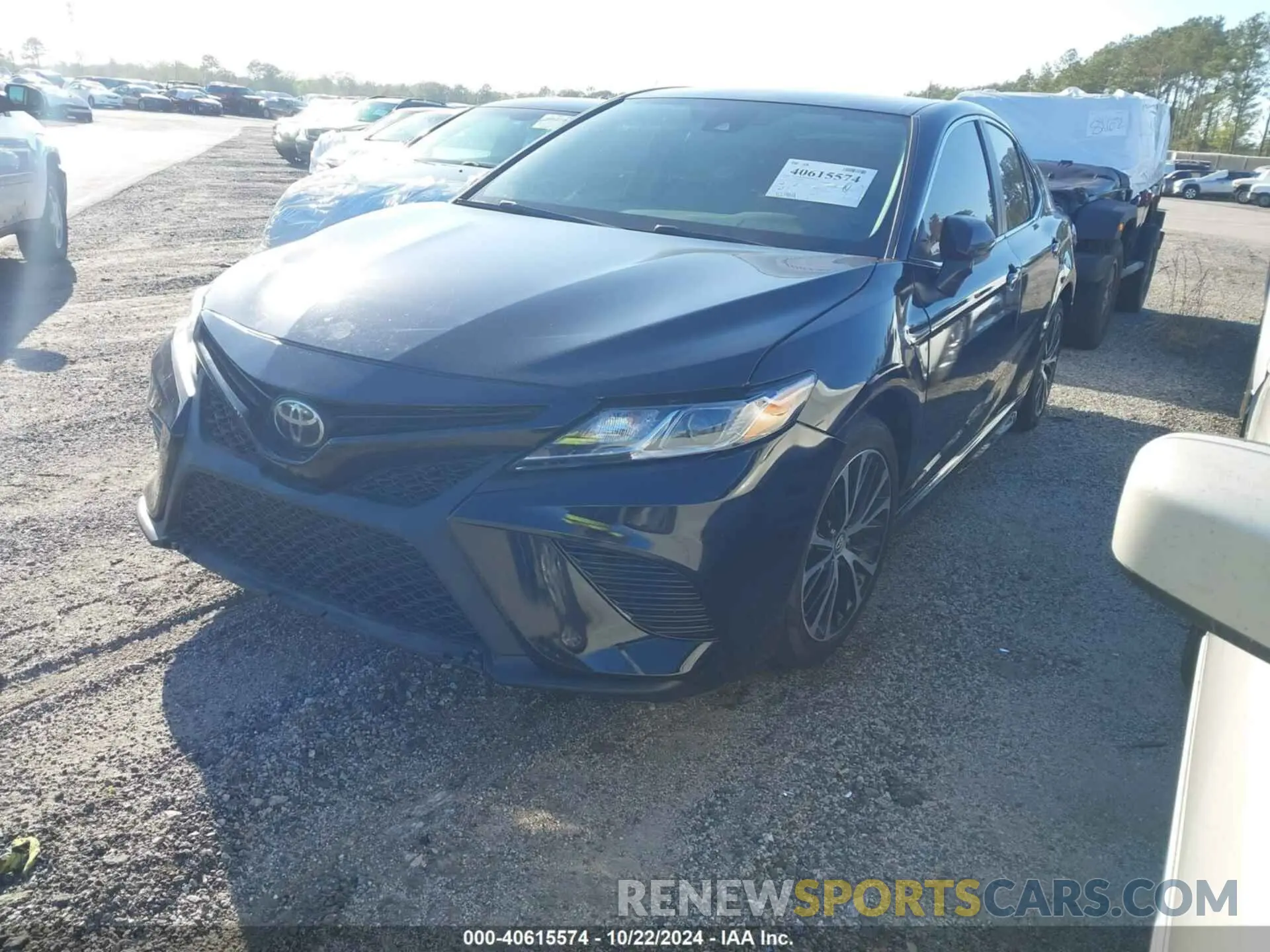 2 fotografías del automóvil dañado 4T1B11HK5KU845743 TOYOTA CAMRY 2019