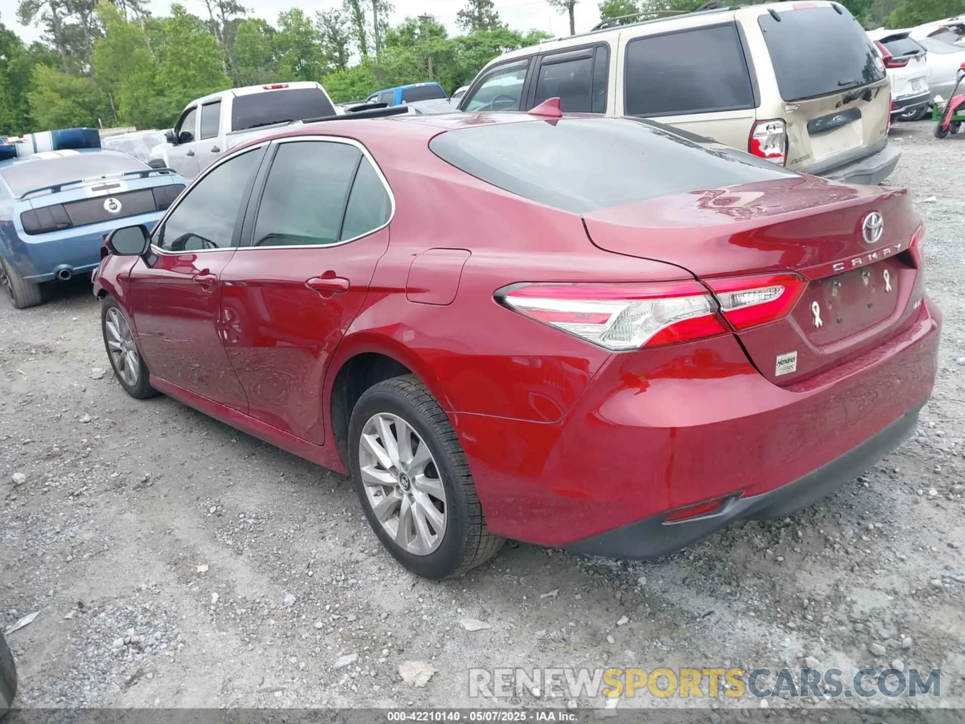 3 fotografías del automóvil dañado 4T1B11HK5KU850599 TOYOTA CAMRY 2019