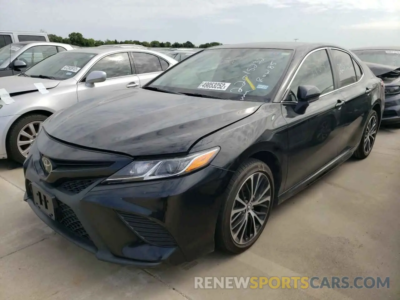 2 fotografías del automóvil dañado 4T1B11HK5KU850926 TOYOTA CAMRY 2019