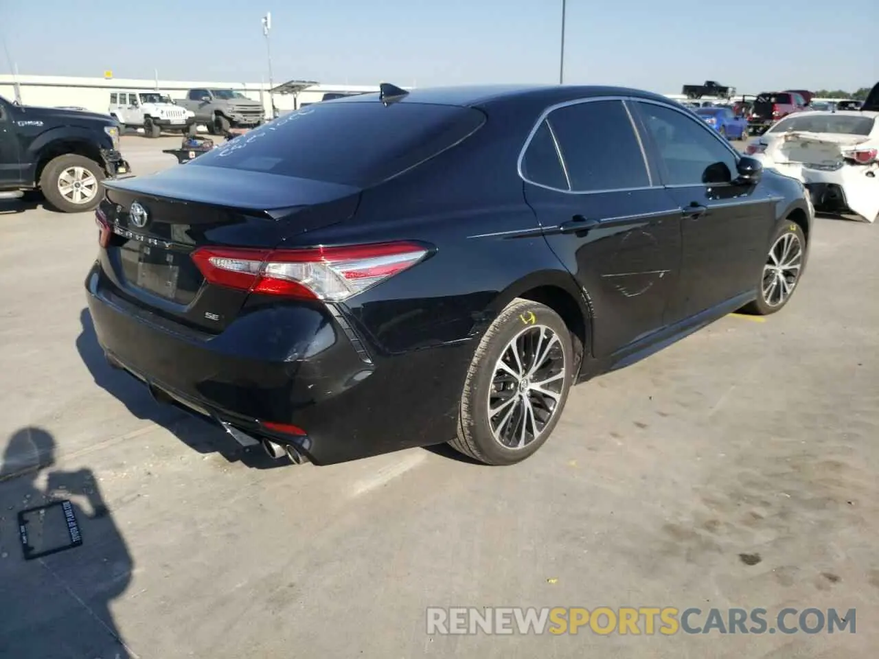 4 fotografías del automóvil dañado 4T1B11HK5KU850926 TOYOTA CAMRY 2019
