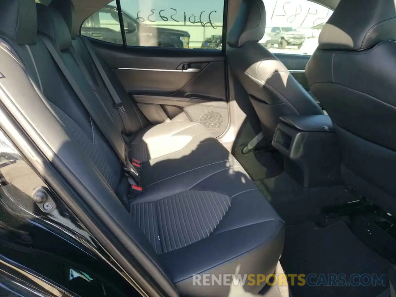 6 fotografías del automóvil dañado 4T1B11HK5KU850926 TOYOTA CAMRY 2019