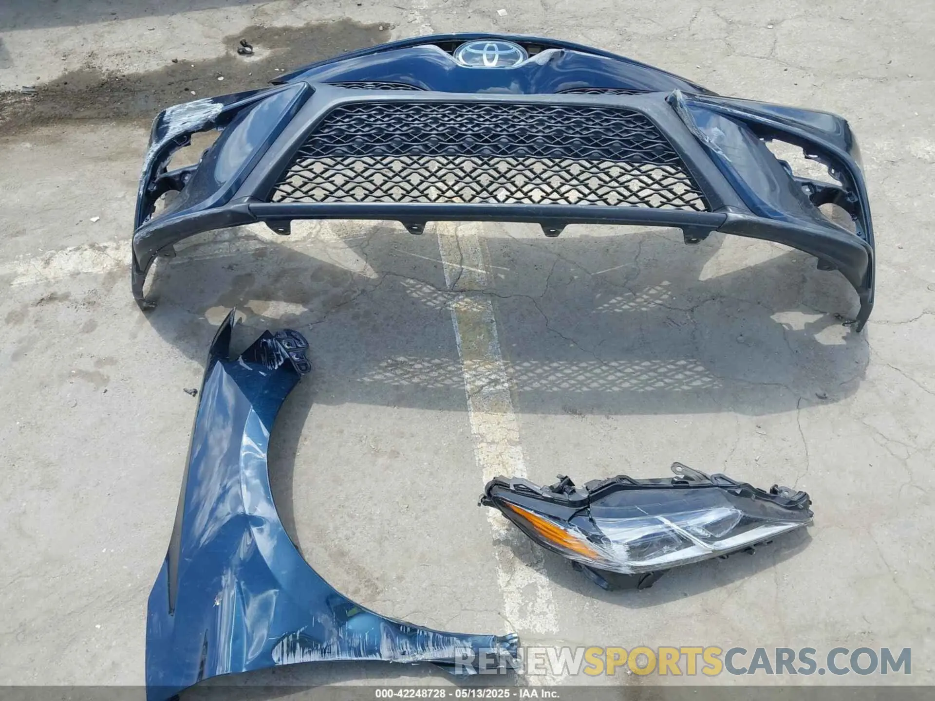 12 fotografías del automóvil dañado 4T1B11HK5KU852174 TOYOTA CAMRY 2019