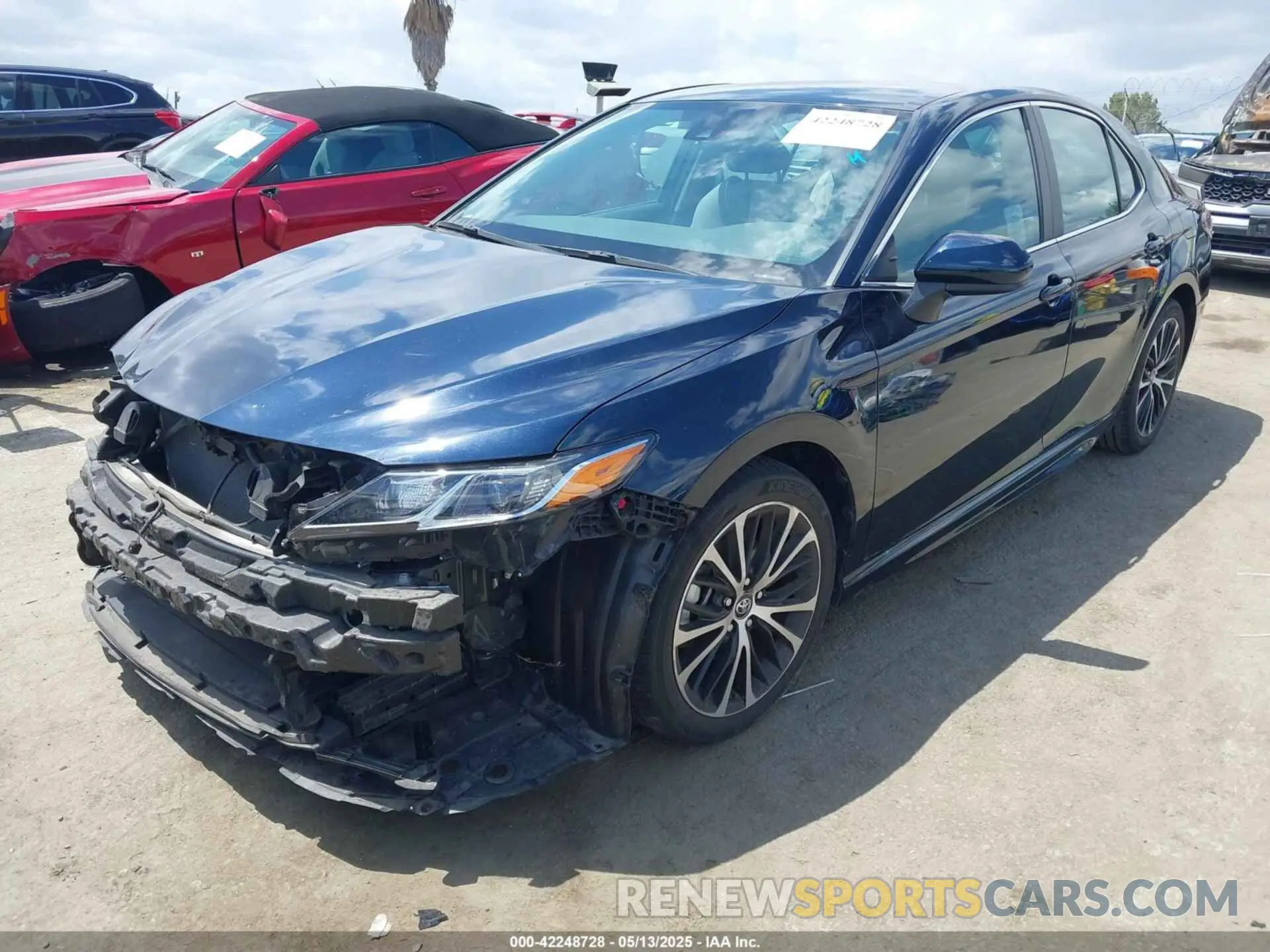 2 fotografías del automóvil dañado 4T1B11HK5KU852174 TOYOTA CAMRY 2019