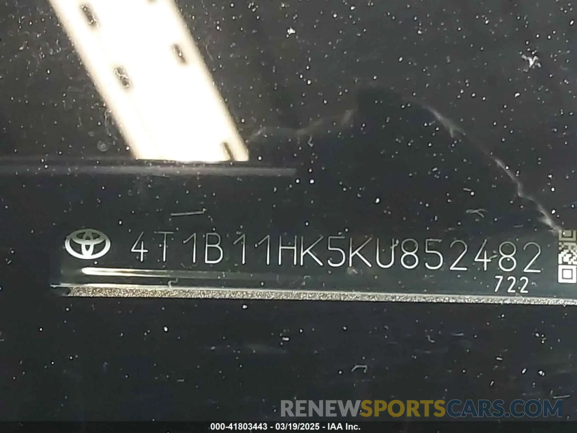 18 fotografías del automóvil dañado 4T1B11HK5KU852482 TOYOTA CAMRY 2019