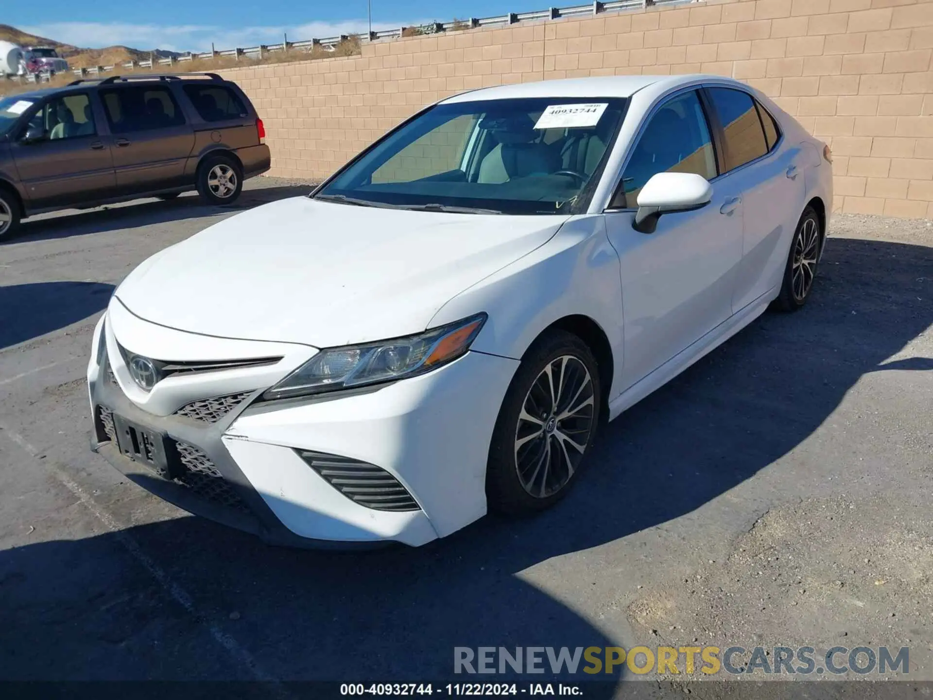 2 fotografías del automóvil dañado 4T1B11HK6KU161249 TOYOTA CAMRY 2019