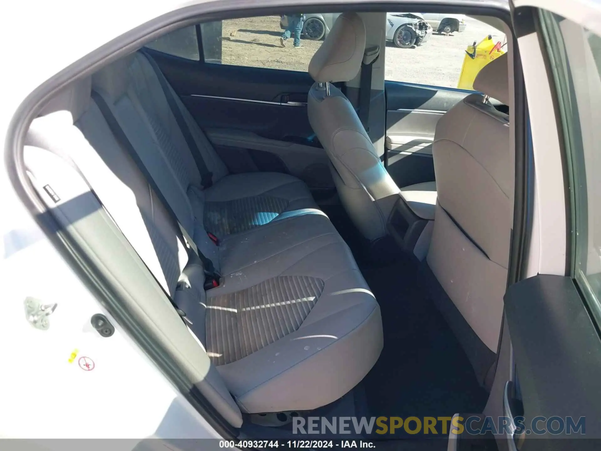 8 fotografías del automóvil dañado 4T1B11HK6KU161249 TOYOTA CAMRY 2019