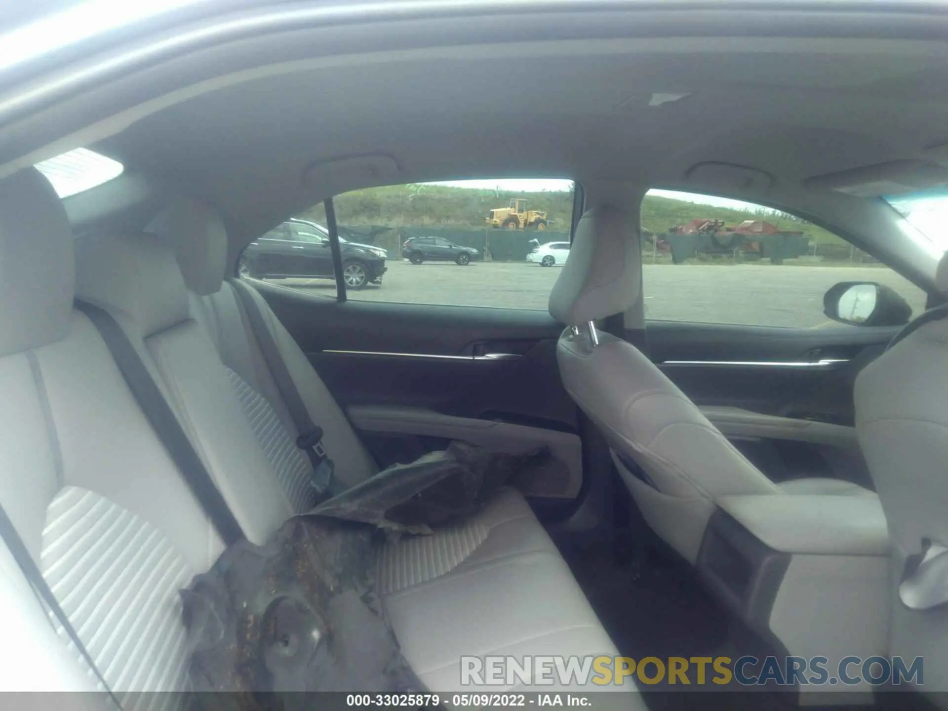 8 fotografías del automóvil dañado 4T1B11HK6KU162238 TOYOTA CAMRY 2019