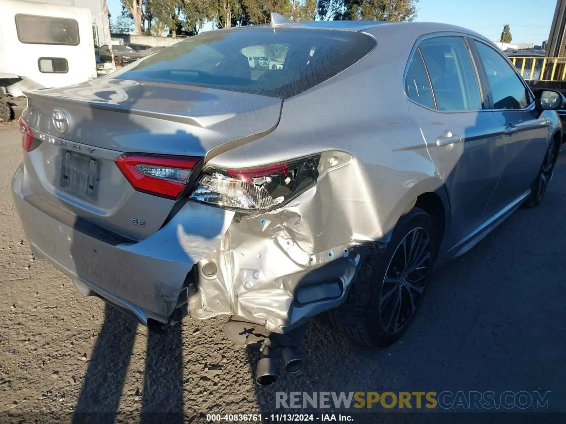 6 fotografías del automóvil dañado 4T1B11HK6KU164958 TOYOTA CAMRY 2019