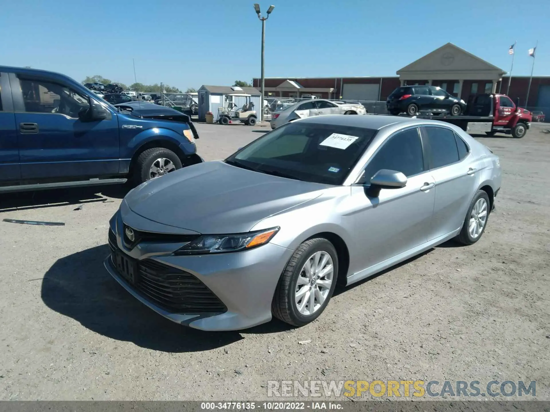 2 fotografías del automóvil dañado 4T1B11HK6KU167634 TOYOTA CAMRY 2019