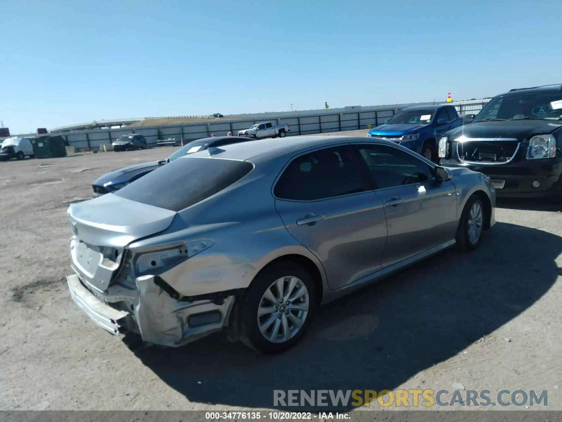 4 fotografías del automóvil dañado 4T1B11HK6KU167634 TOYOTA CAMRY 2019