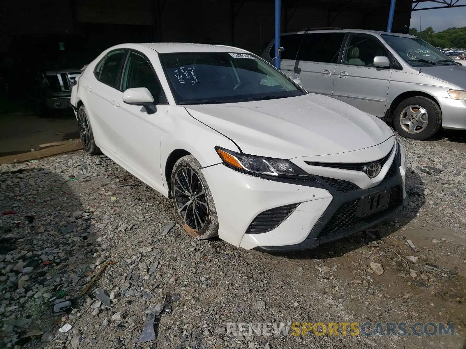 1 fotografías del automóvil dañado 4T1B11HK6KU173031 TOYOTA CAMRY 2019