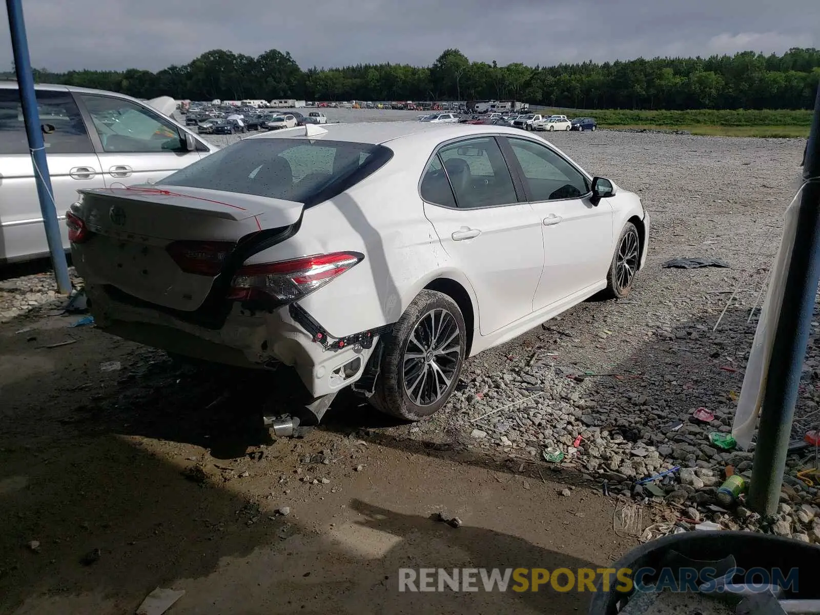 4 fotografías del automóvil dañado 4T1B11HK6KU173031 TOYOTA CAMRY 2019