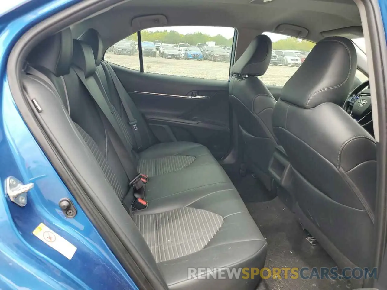 10 fotografías del automóvil dañado 4T1B11HK6KU186958 TOYOTA CAMRY 2019