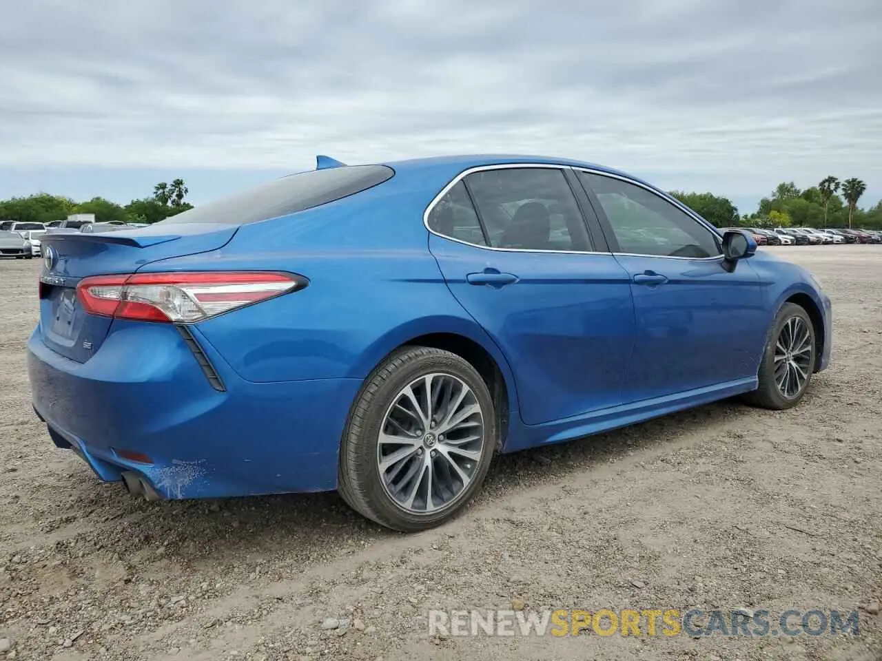 3 fotografías del automóvil dañado 4T1B11HK6KU186958 TOYOTA CAMRY 2019