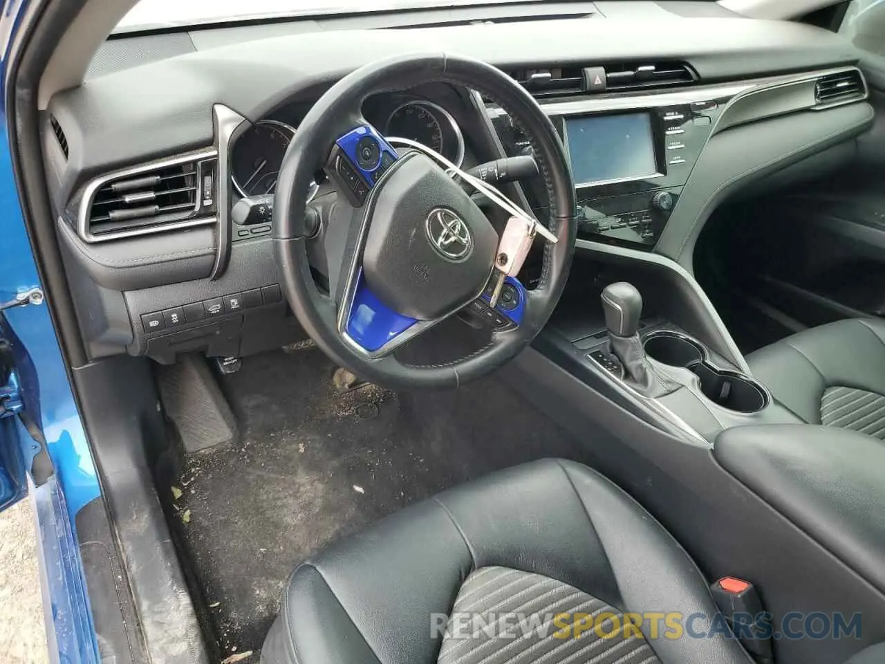 8 fotografías del automóvil dañado 4T1B11HK6KU186958 TOYOTA CAMRY 2019