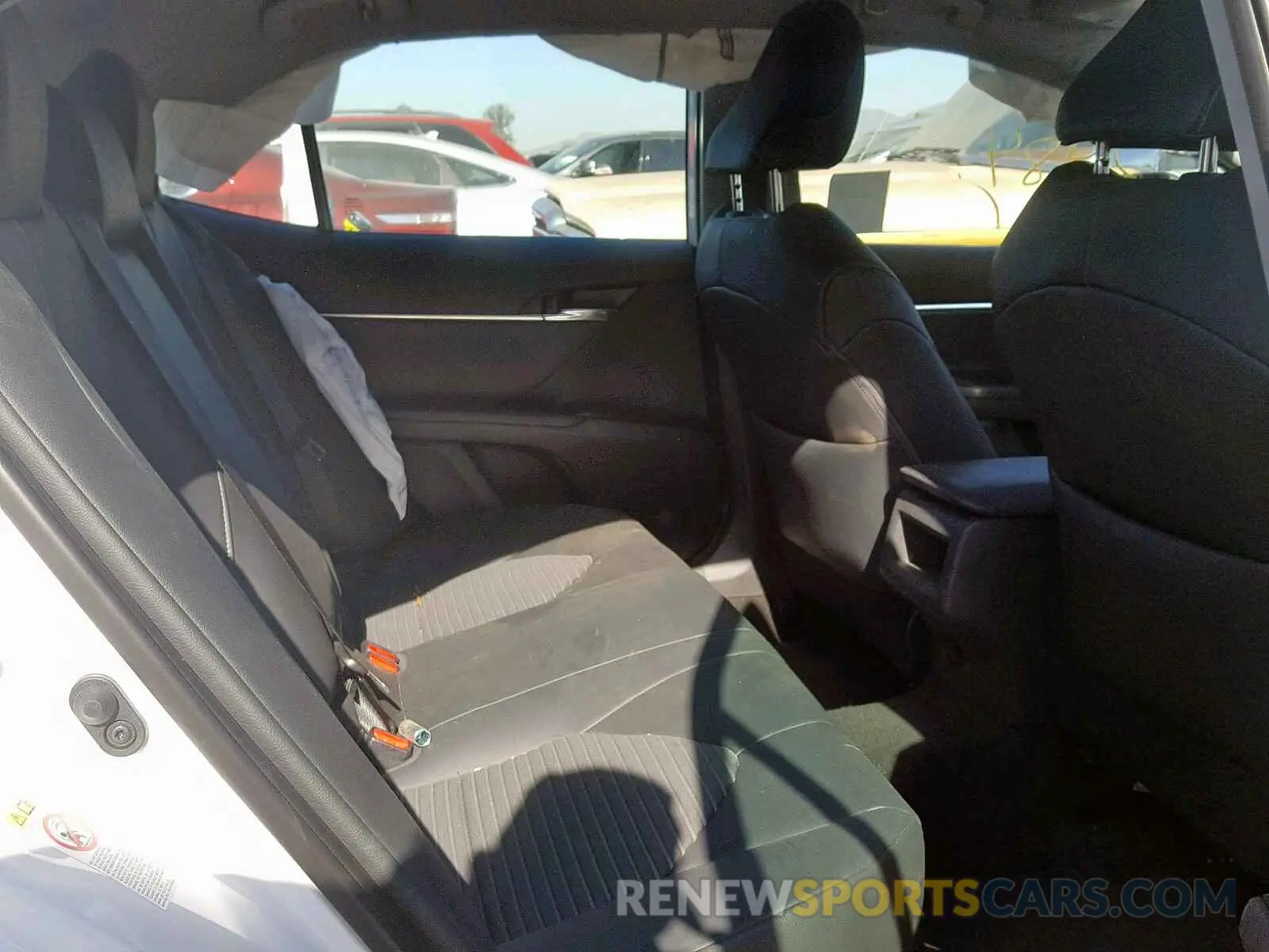6 fotografías del automóvil dañado 4T1B11HK6KU187589 TOYOTA CAMRY 2019