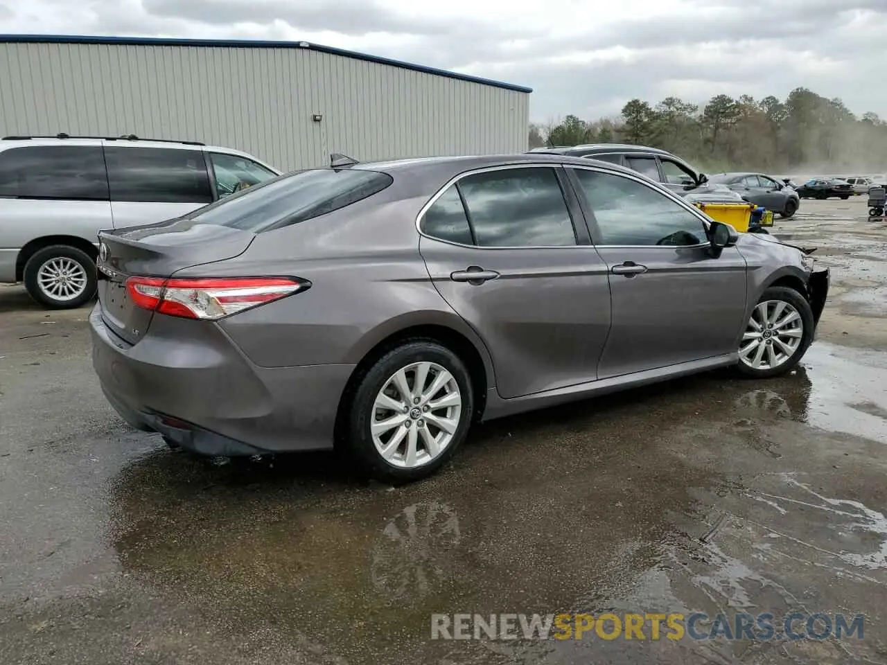 3 fotografías del automóvil dañado 4T1B11HK6KU201278 TOYOTA CAMRY 2019