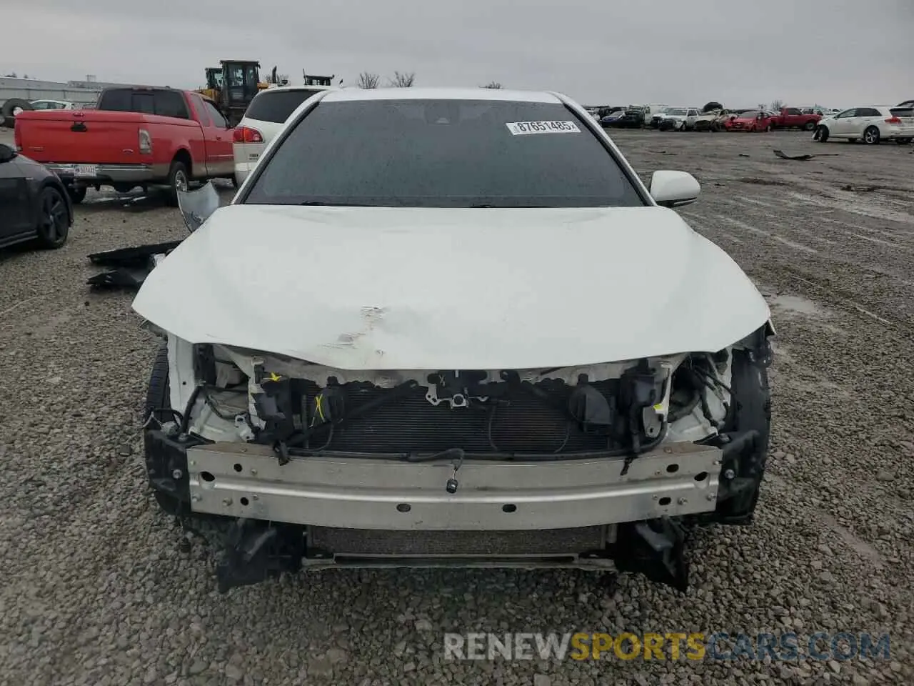 5 fotografías del automóvil dañado 4T1B11HK6KU211678 TOYOTA CAMRY 2019