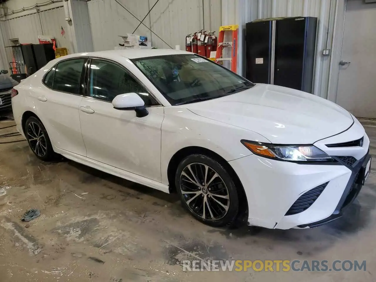 4 fotografías del automóvil dañado 4T1B11HK6KU220428 TOYOTA CAMRY 2019