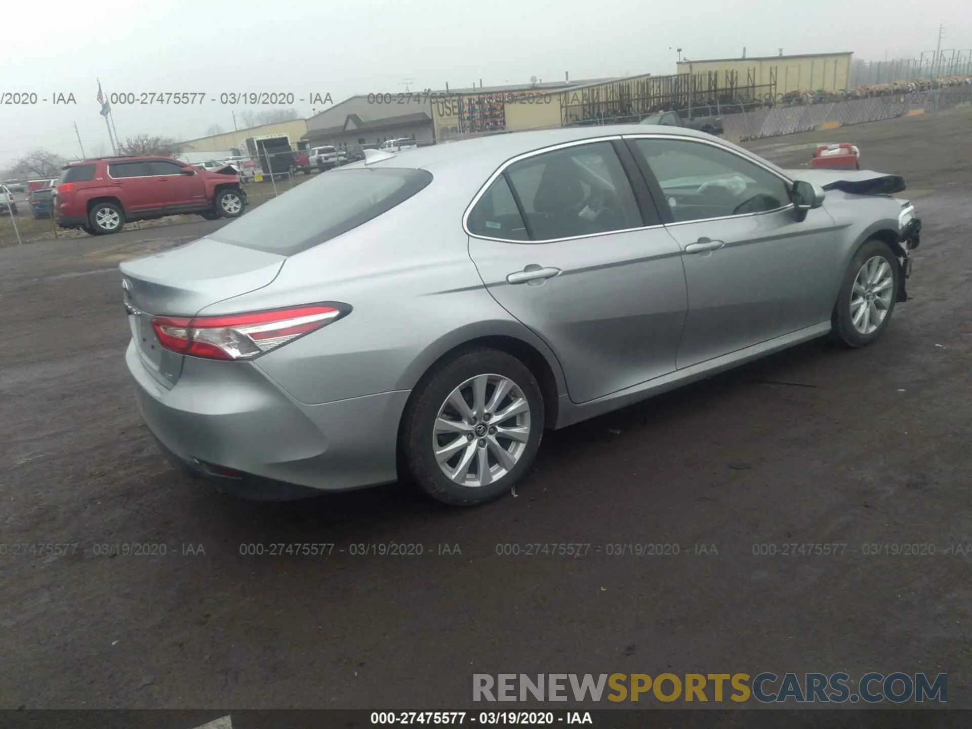4 fotografías del automóvil dañado 4T1B11HK6KU221675 TOYOTA CAMRY 2019