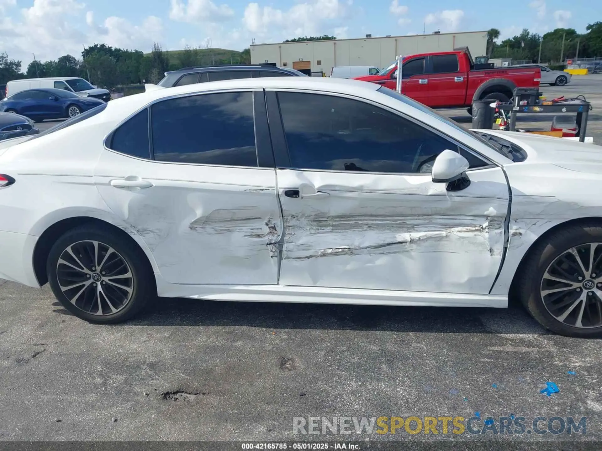 6 fotografías del automóvil dañado 4T1B11HK6KU230652 TOYOTA CAMRY 2019